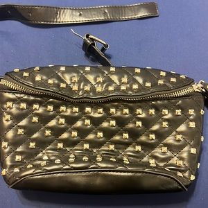 Black Fanny pack